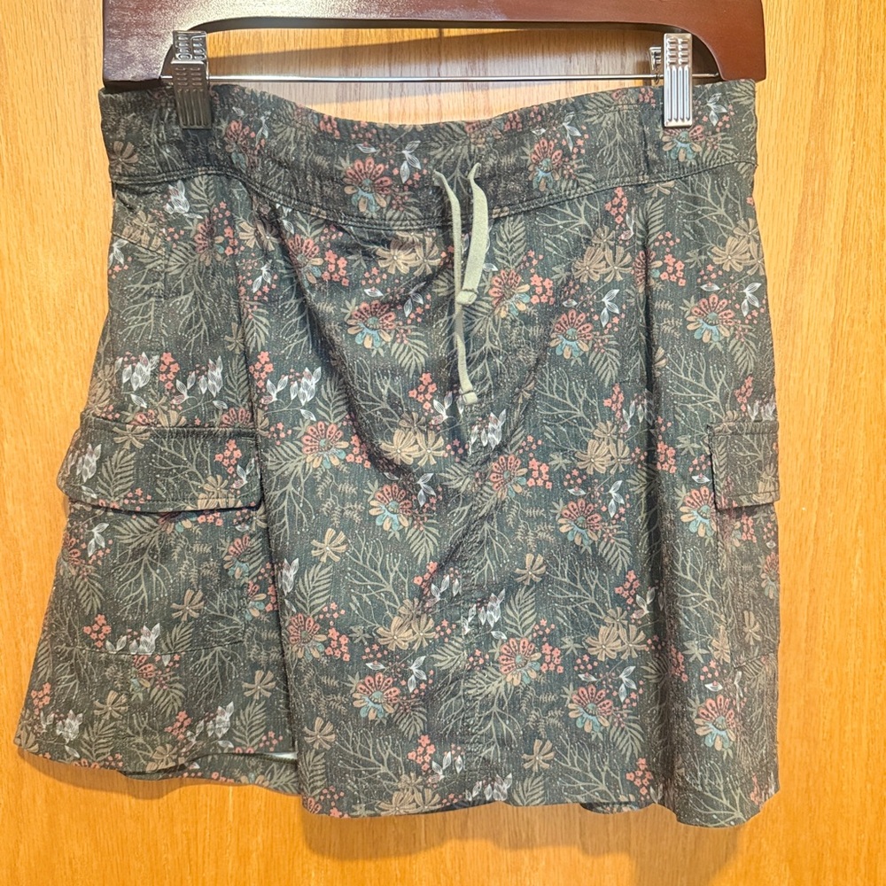 Kuhl Olive Green Floral Mini Skirt